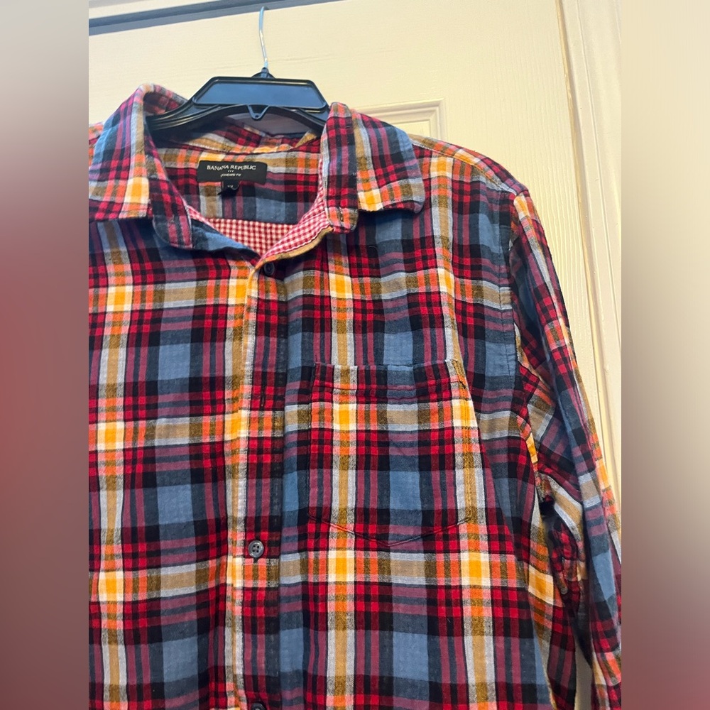 Banana Republic Men's Button Down Plaid Shirt - Picture 4 of 6